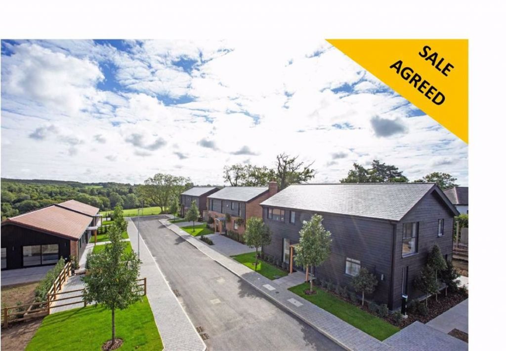 Ponsbourne Park, Newgate Street Village, Hertfordshire Statons