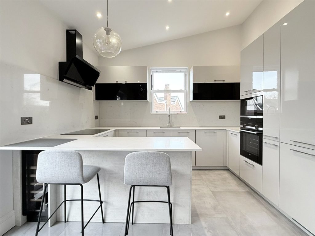 Bergamot House, 52 Rowantree Road