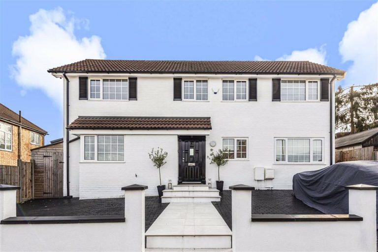 Dalmeny Road, New Hertfordshire Statons