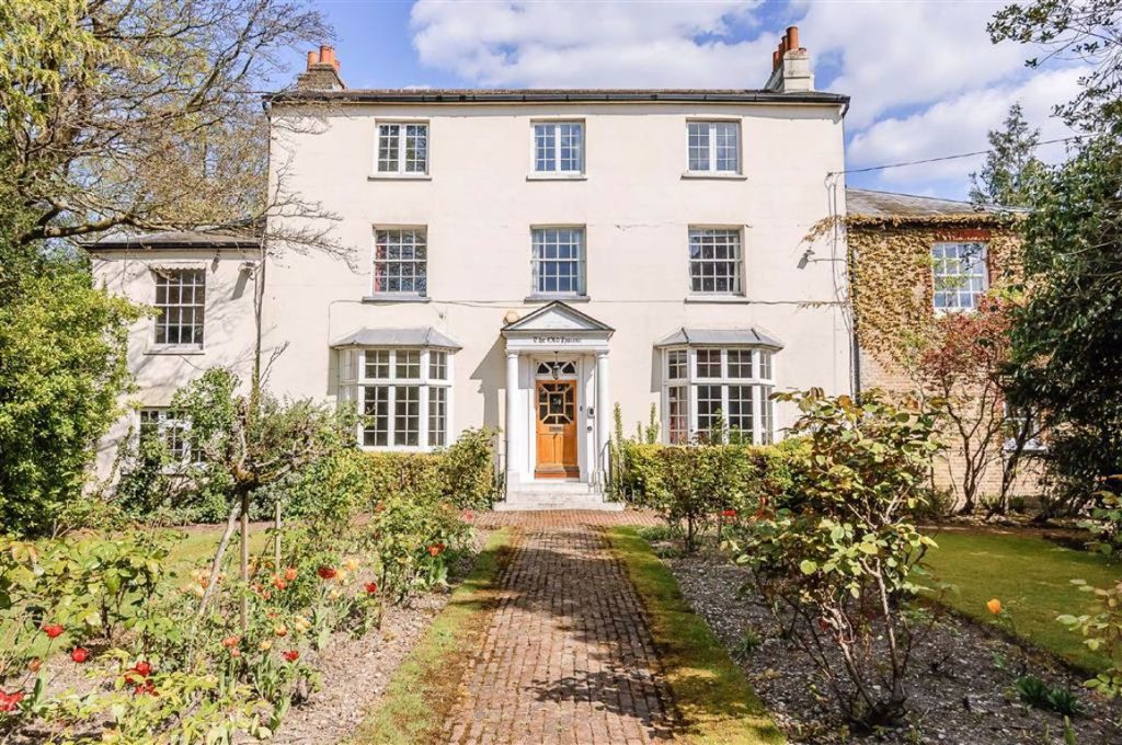 Totteridge Green, Totteridge, London Statons