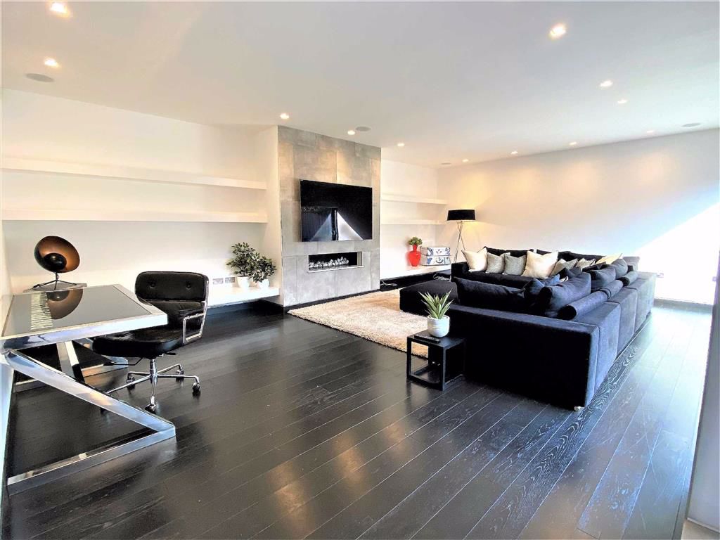 The Drive, Brookmans Park, Hertfordshire | Statons