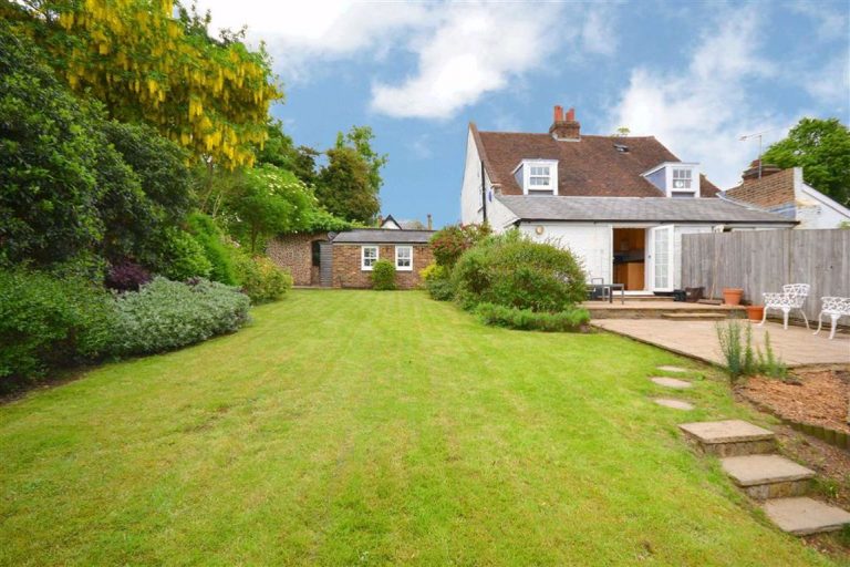 Totteridge Village, Totteridge, London Statons