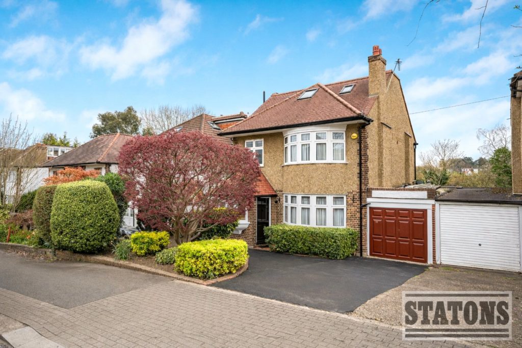 Longland Drive, Totteridge
