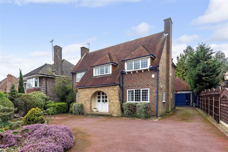 Cannon Hill, Southgate, London Statons