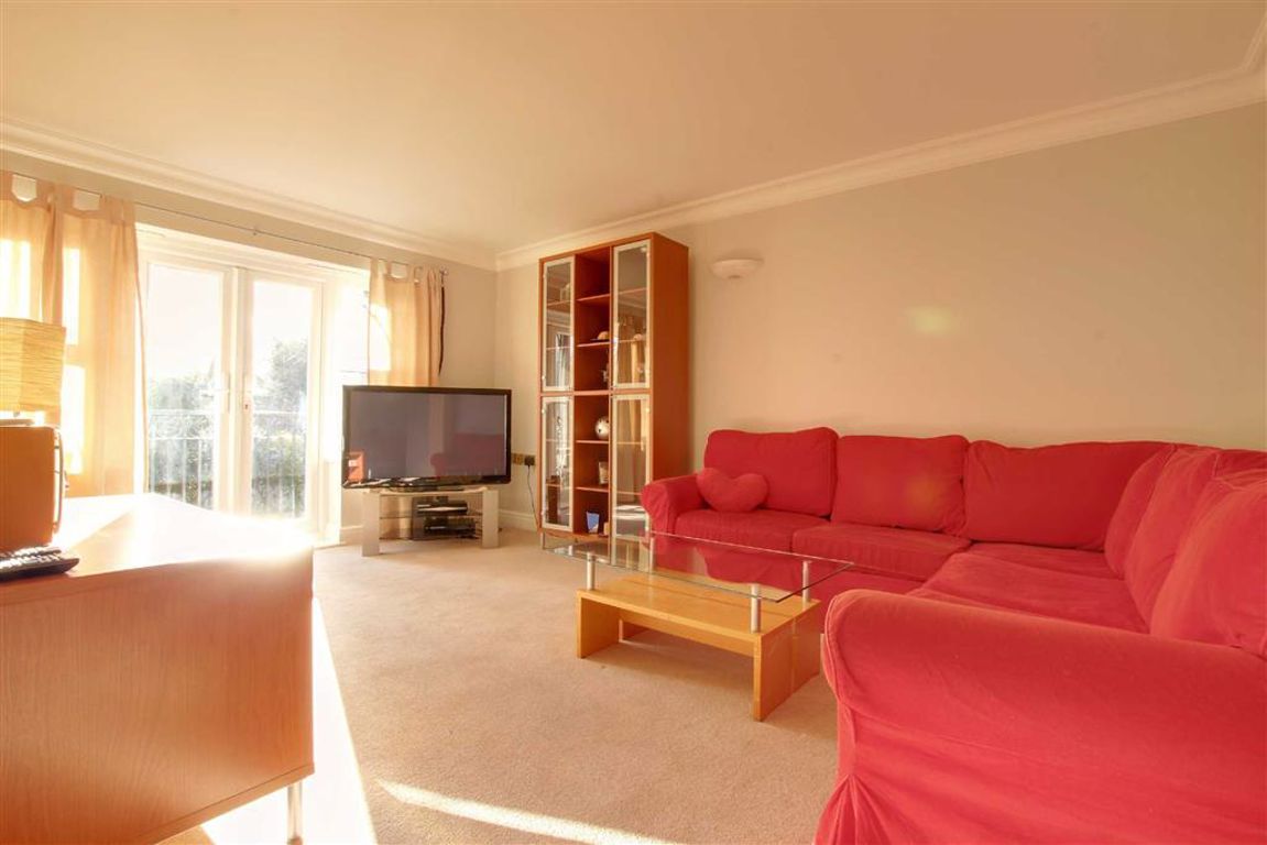 The Ridgeway, Enfield, Middlesex Statons