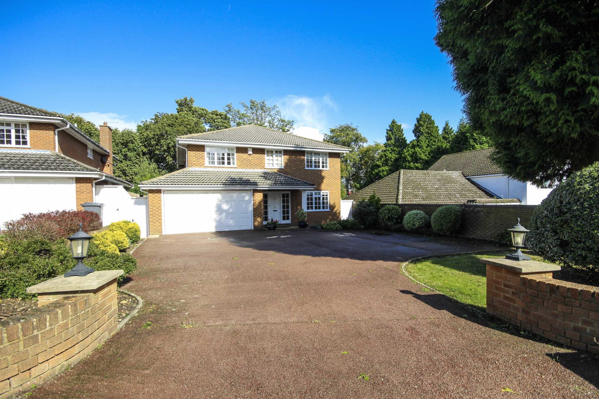 Gate Lane, Arkley Statons