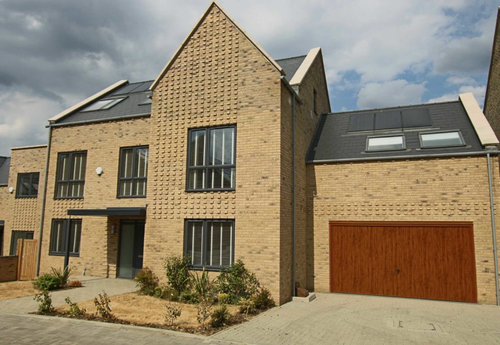 Well Grove, Whetstone Statons