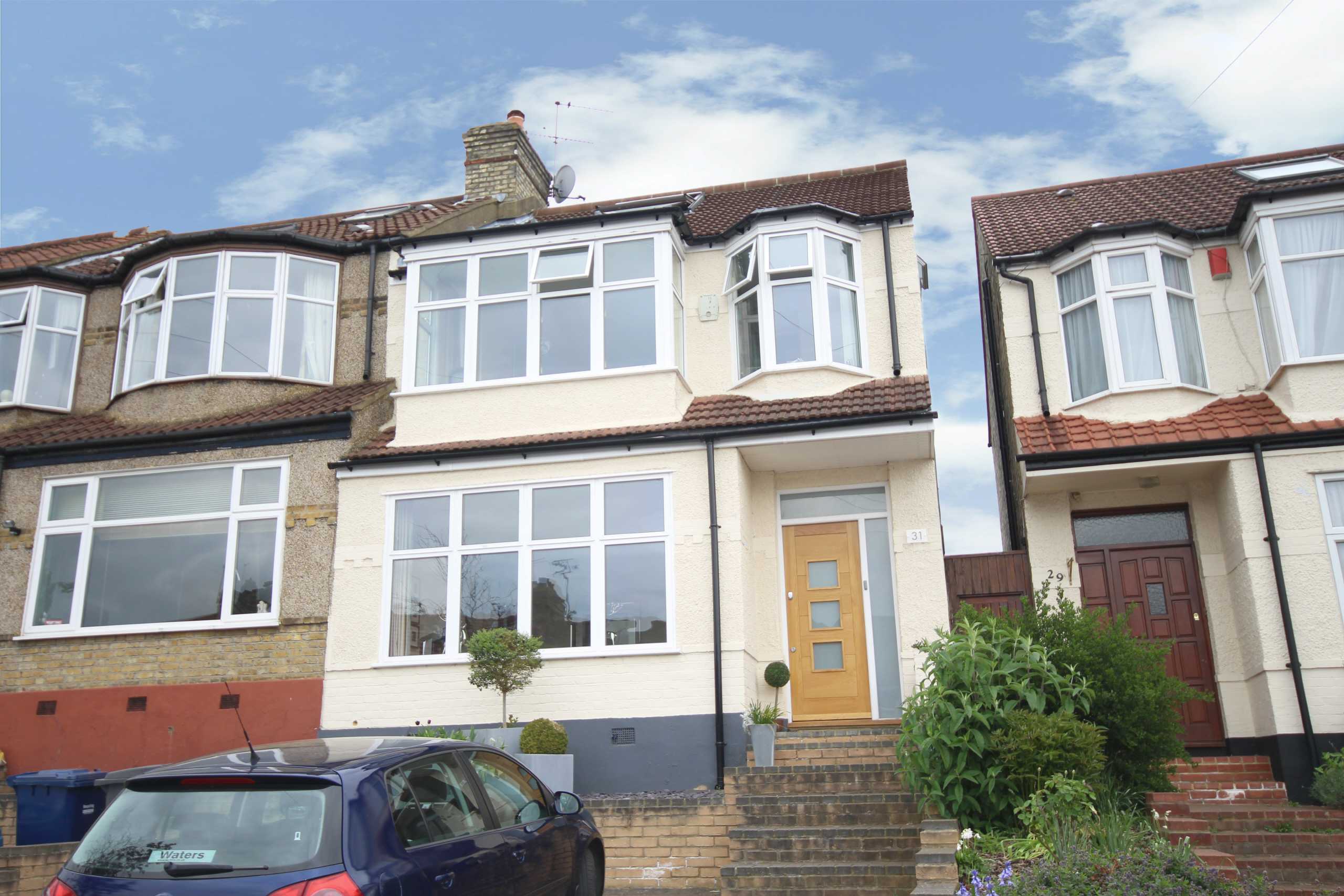 Windsor Drive, East Statons