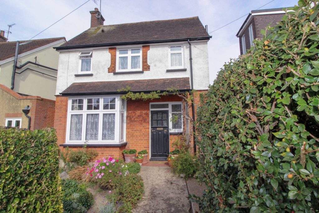 Wentworth Road, High Statons