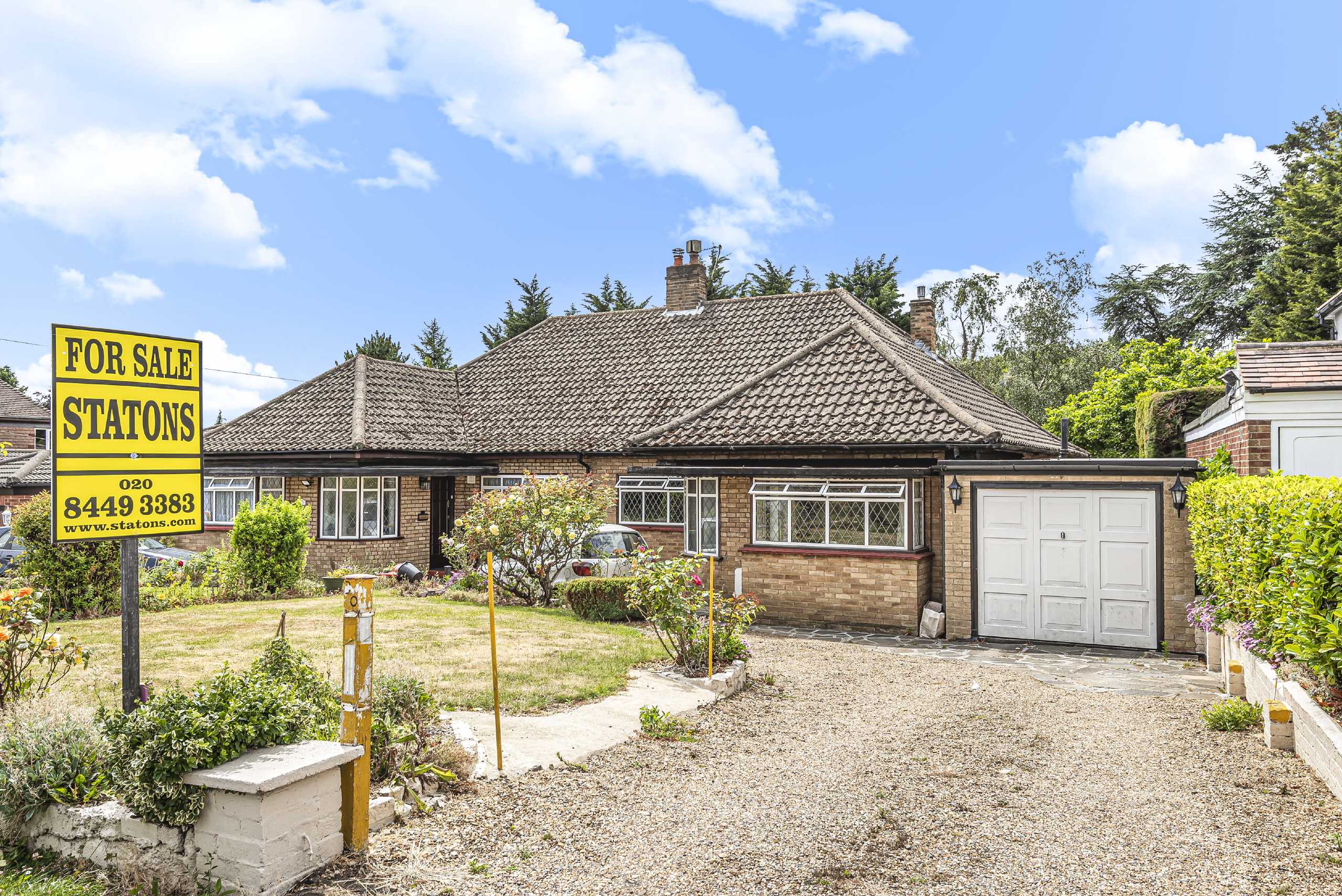 Gate Lane, Arkley Statons