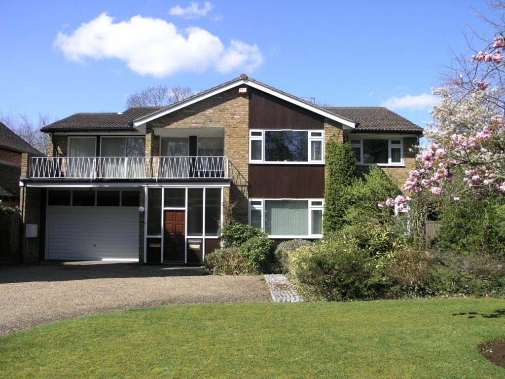 Upland Drive, Brookmans Park Statons