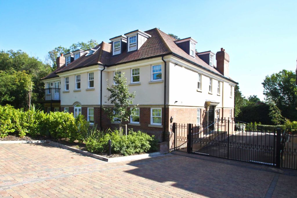 Georges Wood Road, Brookmans Park