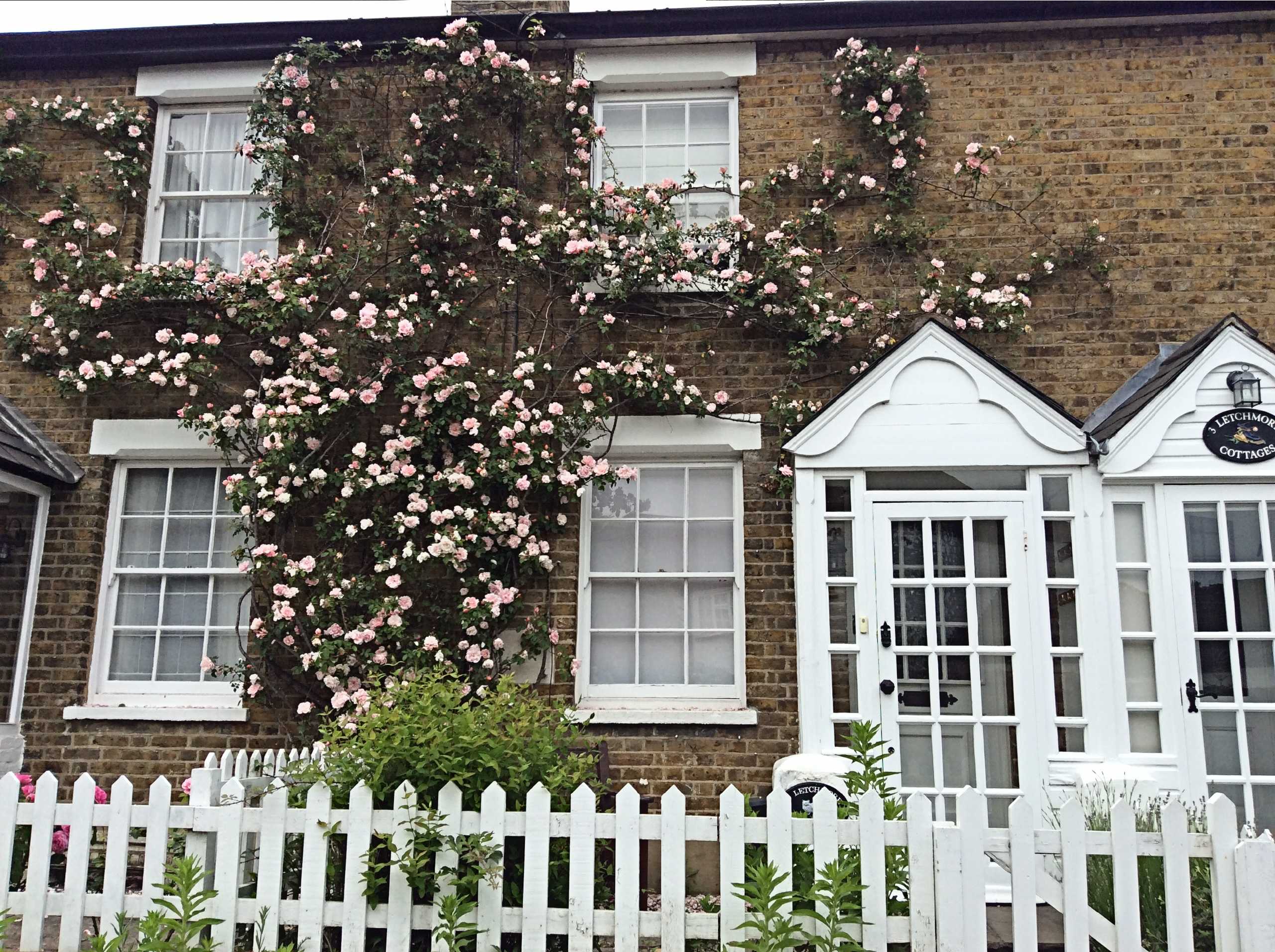 Letchmore Cottages, Letchmore Heath Statons