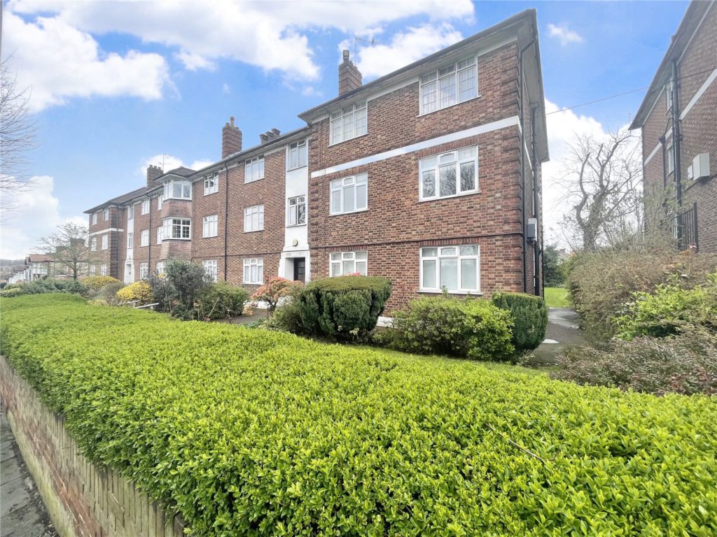 Haslam Court, Waterfall Road
