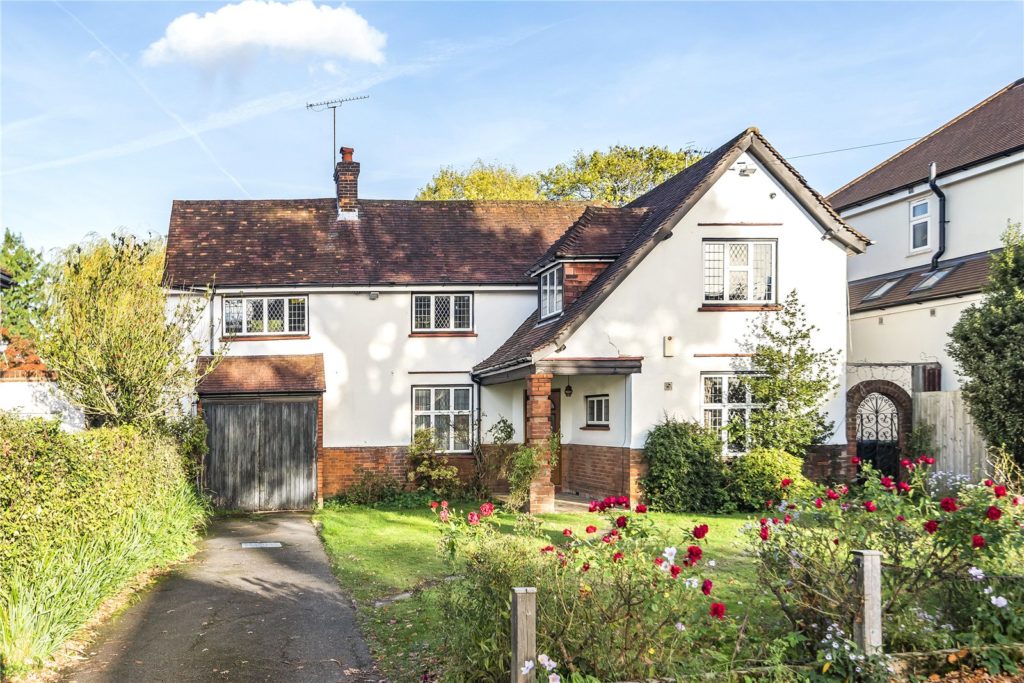 Grimsdyke Crescent, Barnet