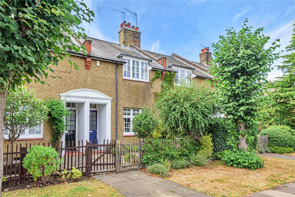 Hadley Highstone, Barnet