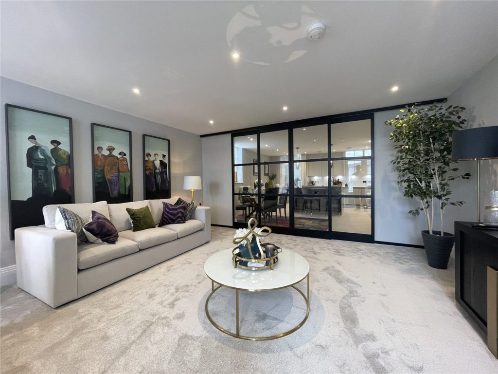 Maytree Court, Camlet Way, Hadley Wood