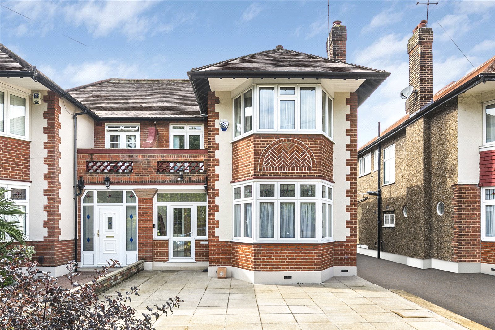 Kent Drive, Cockfosters Statons