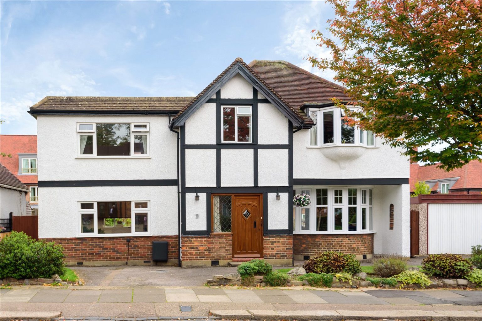 Hillside Gardens, Statons