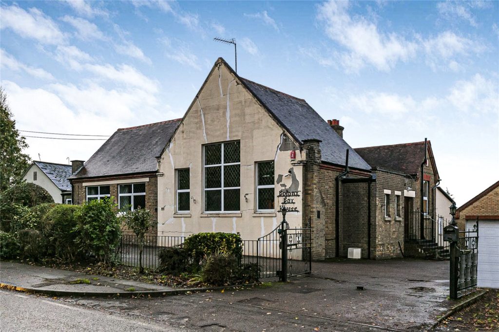 East Lodge Lane, Enfield