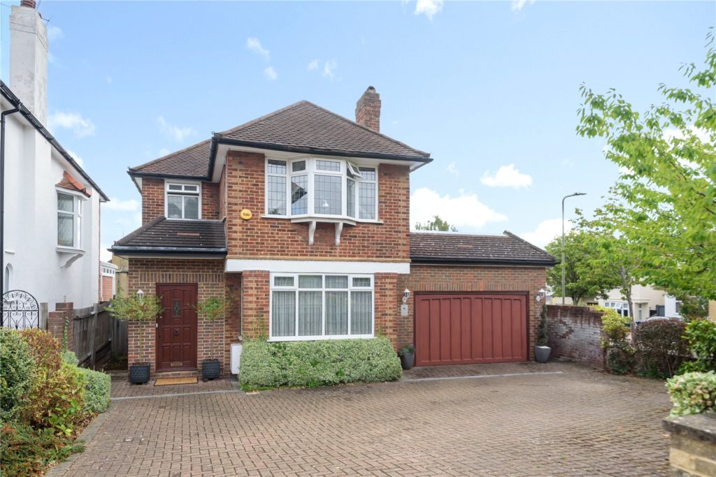 Southway, Totteridge