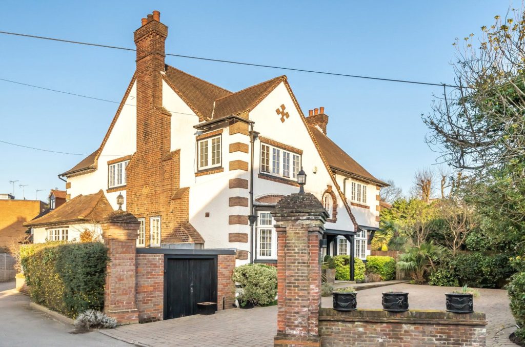 Croft Mews, North Finchley