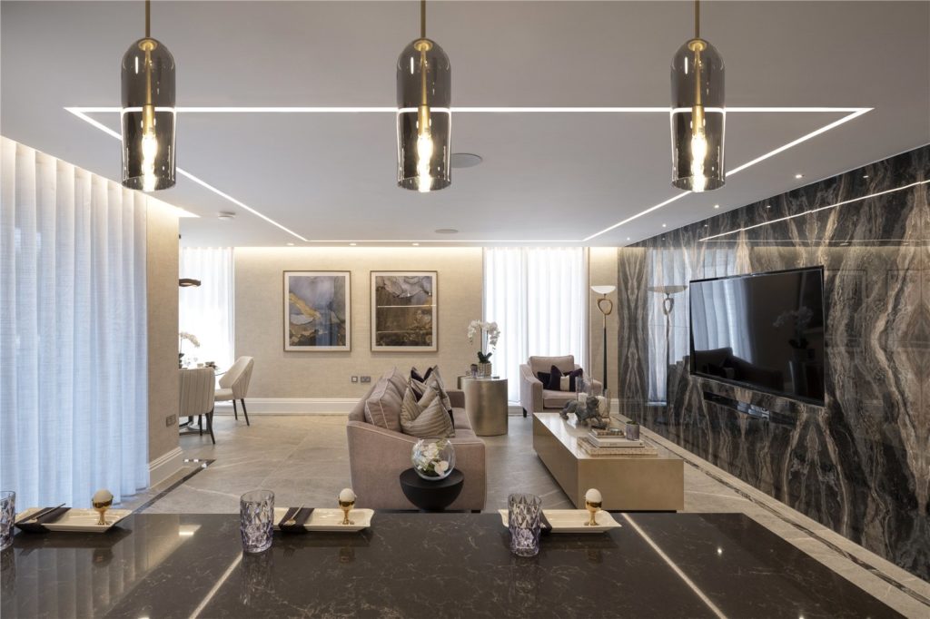 W Residence, London, N20
