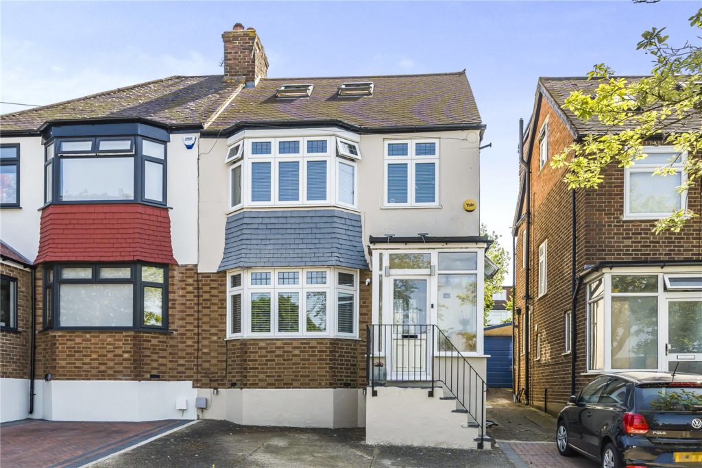 Grasvenor Avenue, Barnet