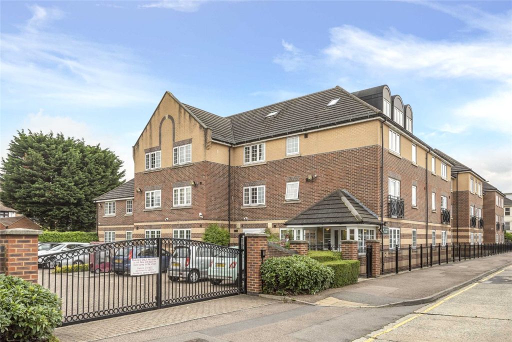 Cockfosters Road, Cockfosters