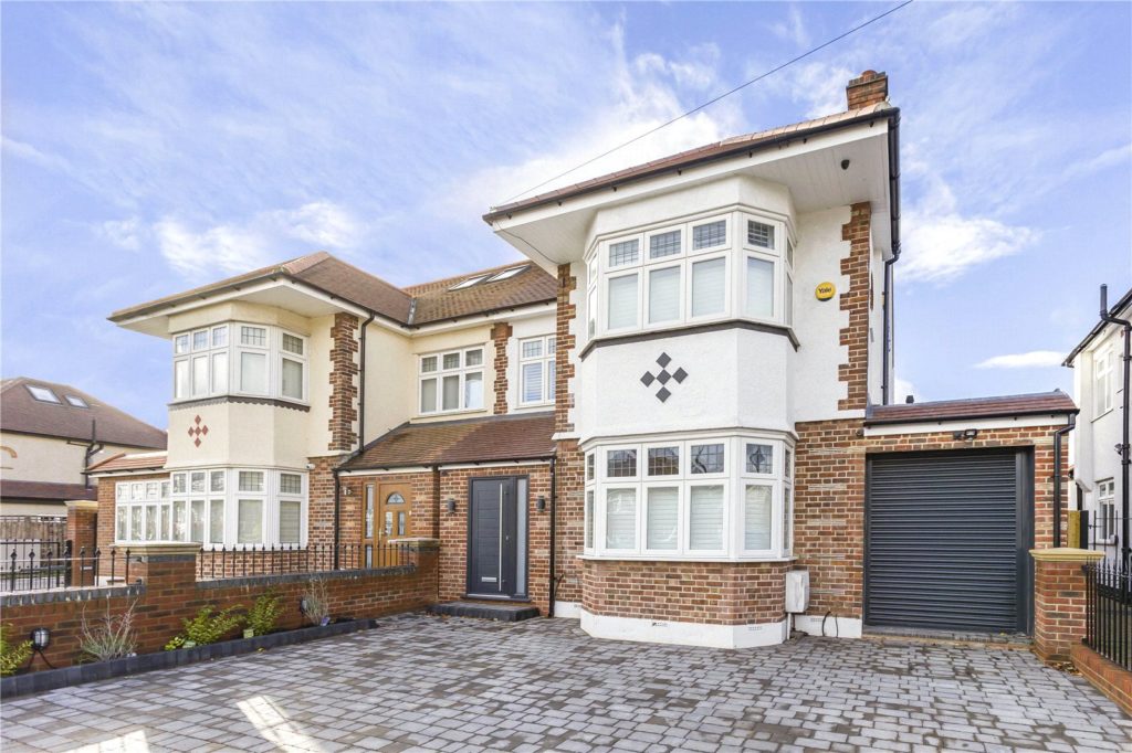 Westpole Avenue, Cockfosters