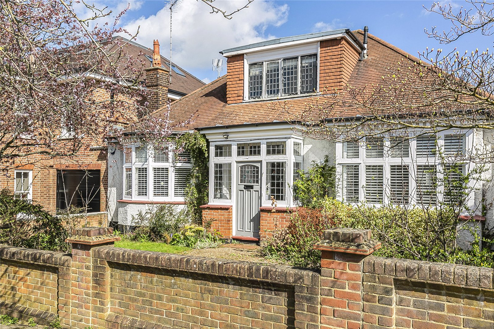 Branscombe Gardens, Winchmore Hill | Statons