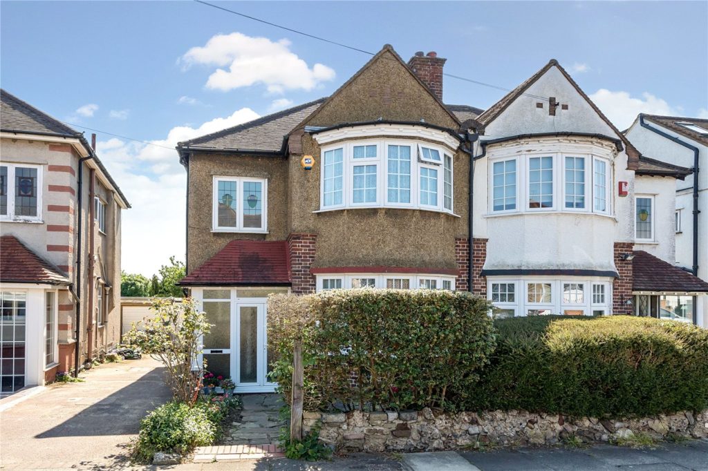 Walfield Avenue, London