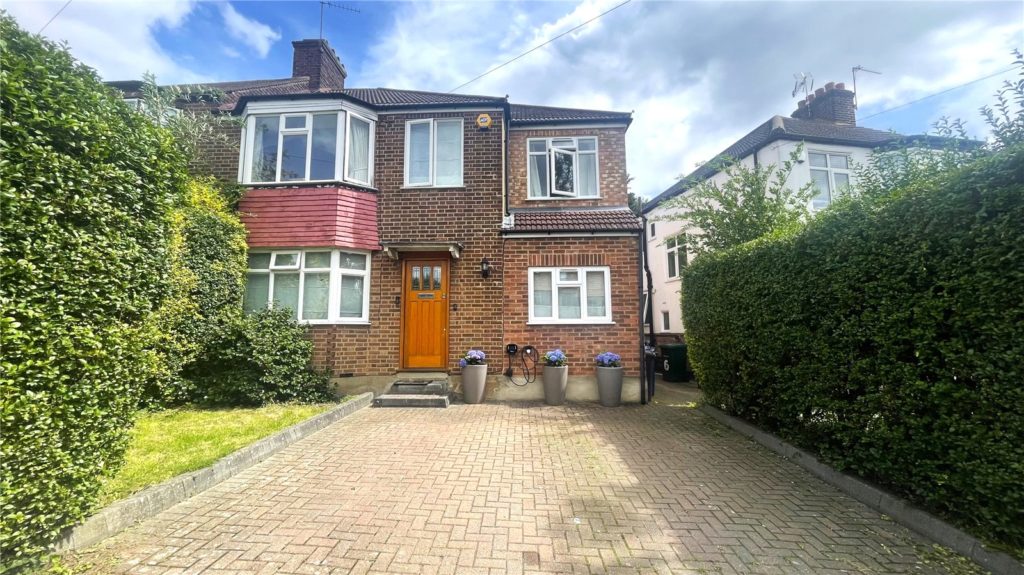 Fairfield Way, Barnet