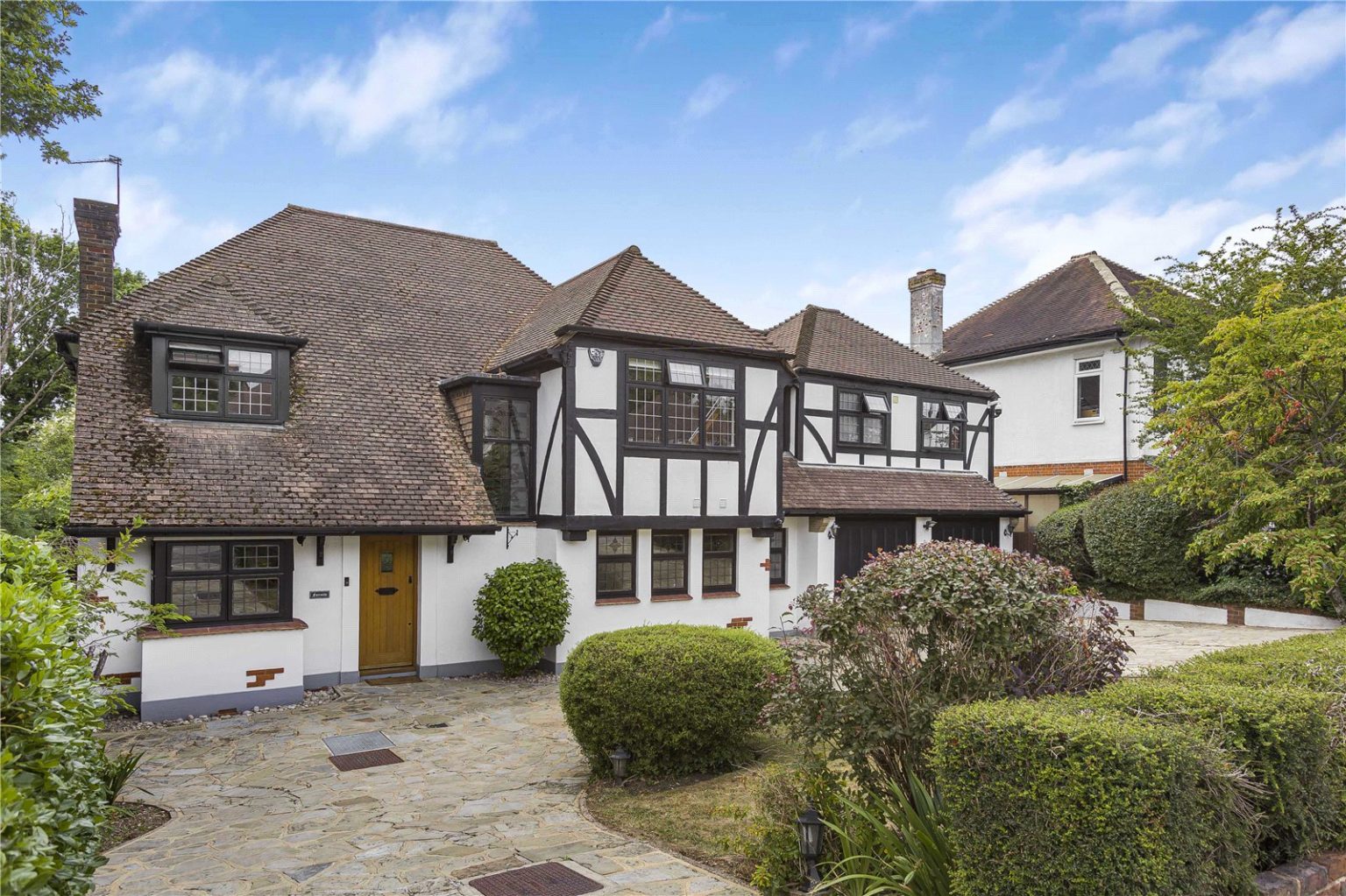 Old Park View, Enfield Statons