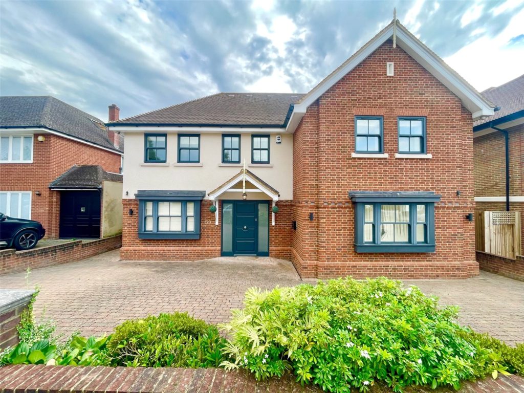 Newberries Avenue, Radlett