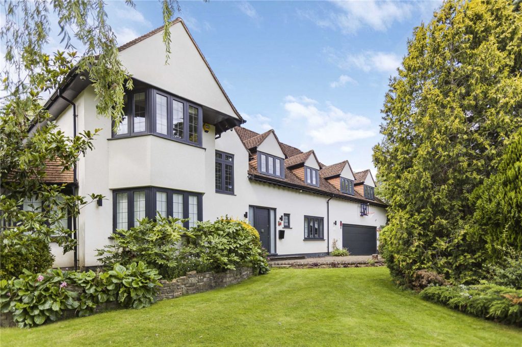 Beech Hill Avenue, Hadley Wood
