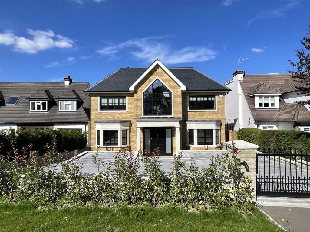 Tolmers Road, Cuffley