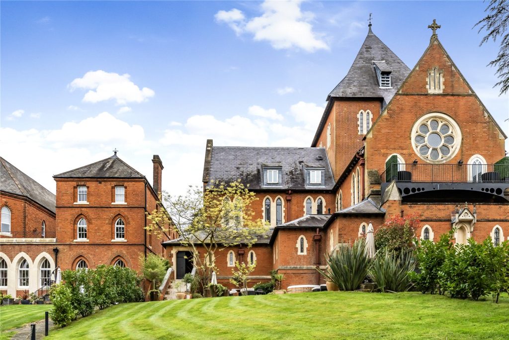 The Ridgeway, Mill Hill