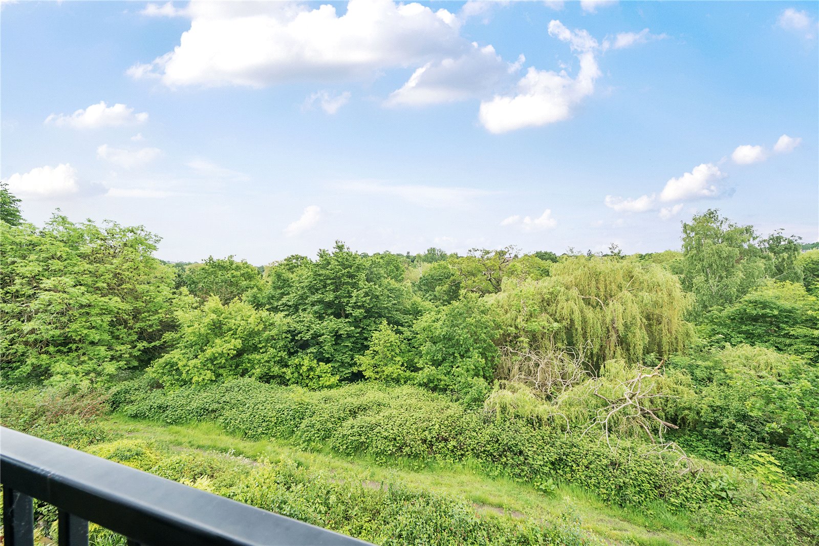 Brookside, East Statons