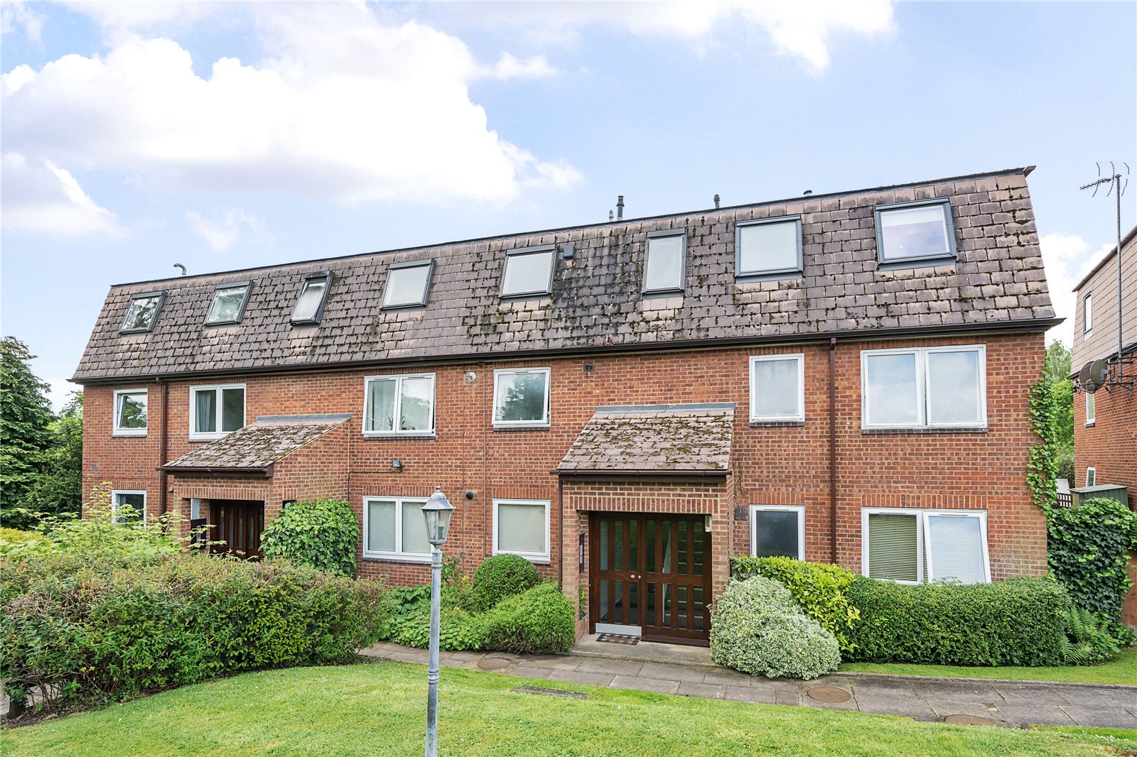 Brookside, East Statons