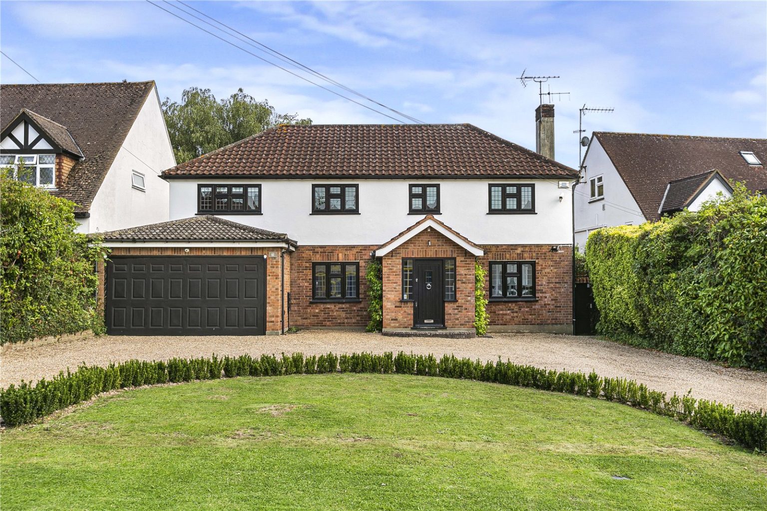 Mymms Drive, Brookmans Park | Statons