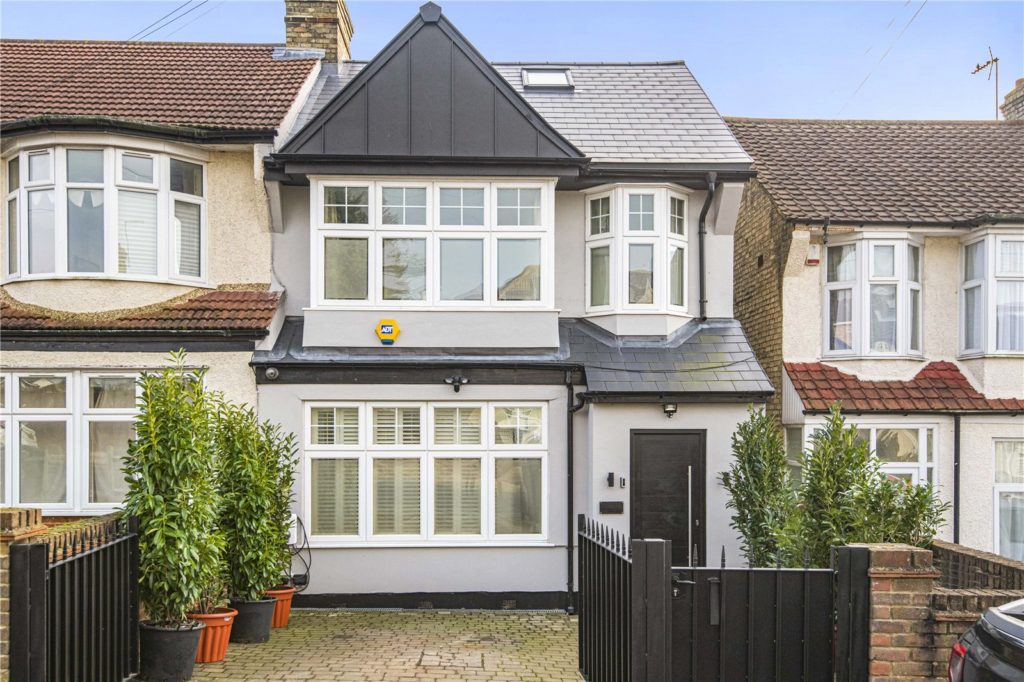 Bohun Grove, Barnet