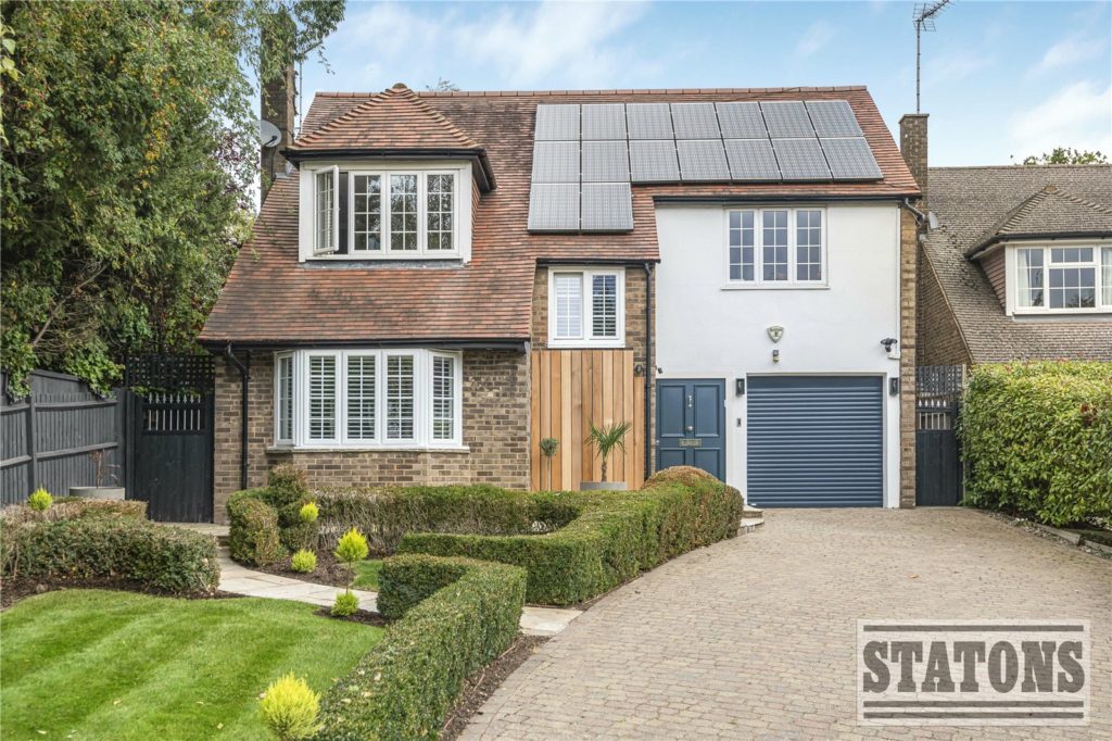 Helena Close, Hadley Wood