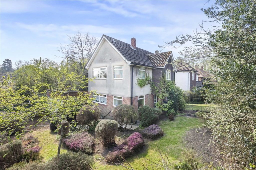 Northcliffe Drive, Totteridge