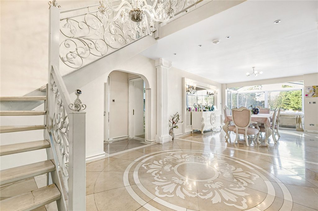 Totteridge Village, Totteridge
