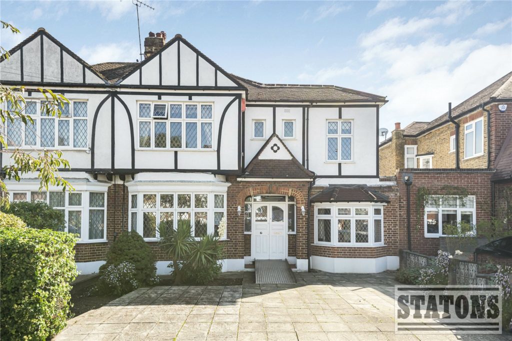 Ventnor Drive, Totteridge