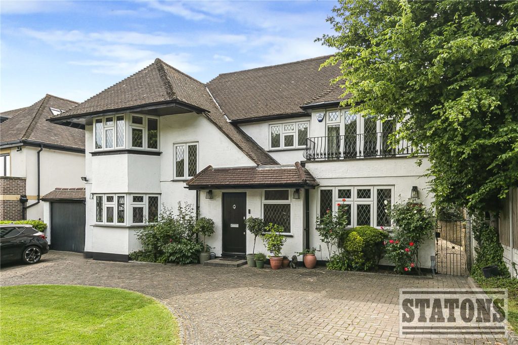 Parkgate Avenue, Barnet
