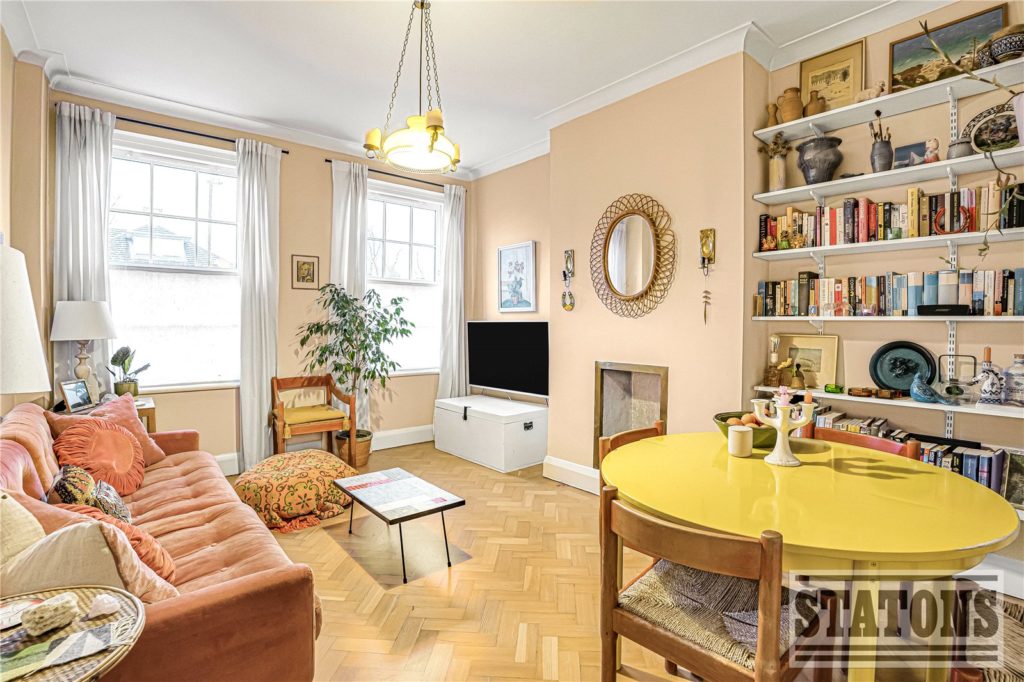 Heddon Court, Cockfosters Road