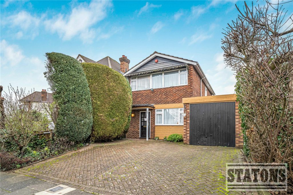 Belmont Avenue, Cockfosters