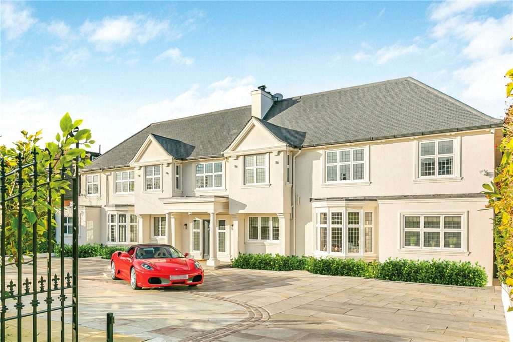 Brookmans Avenue, Brookmans Park
